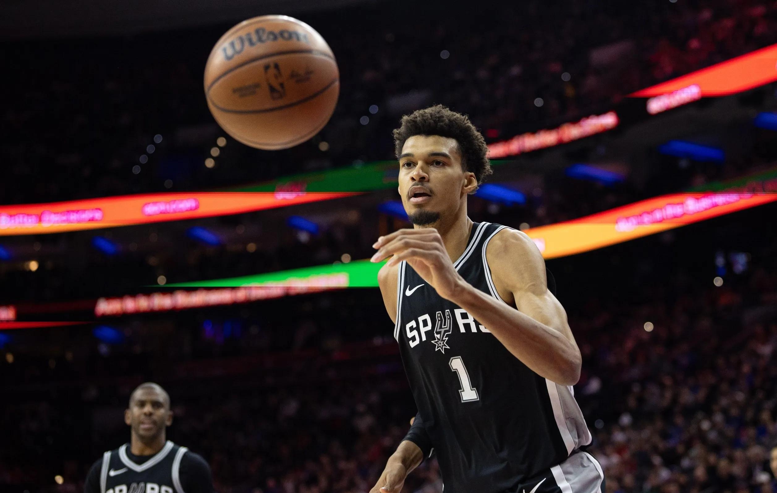 步行者强势马刺，福克斯惊艳世界