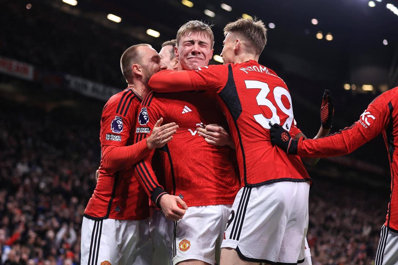 曼联翻盘那不勒斯，博格巴爆发神勇的简单介绍