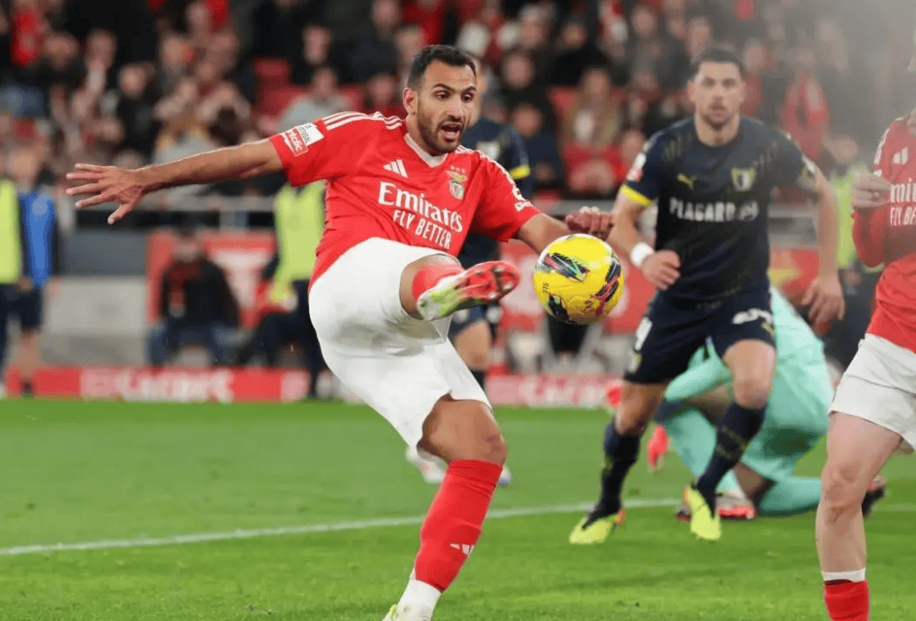 开云足球直播-巴塞罗那力挫对手,晋级形势一片向好