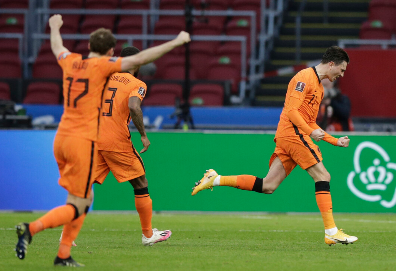 包含荷兰对阵拉脱维亚:维纳尔杜姆表现出彩的词条 包含荷兰对阵拉脱维亚:维纳尔杜姆表现出彩的词条