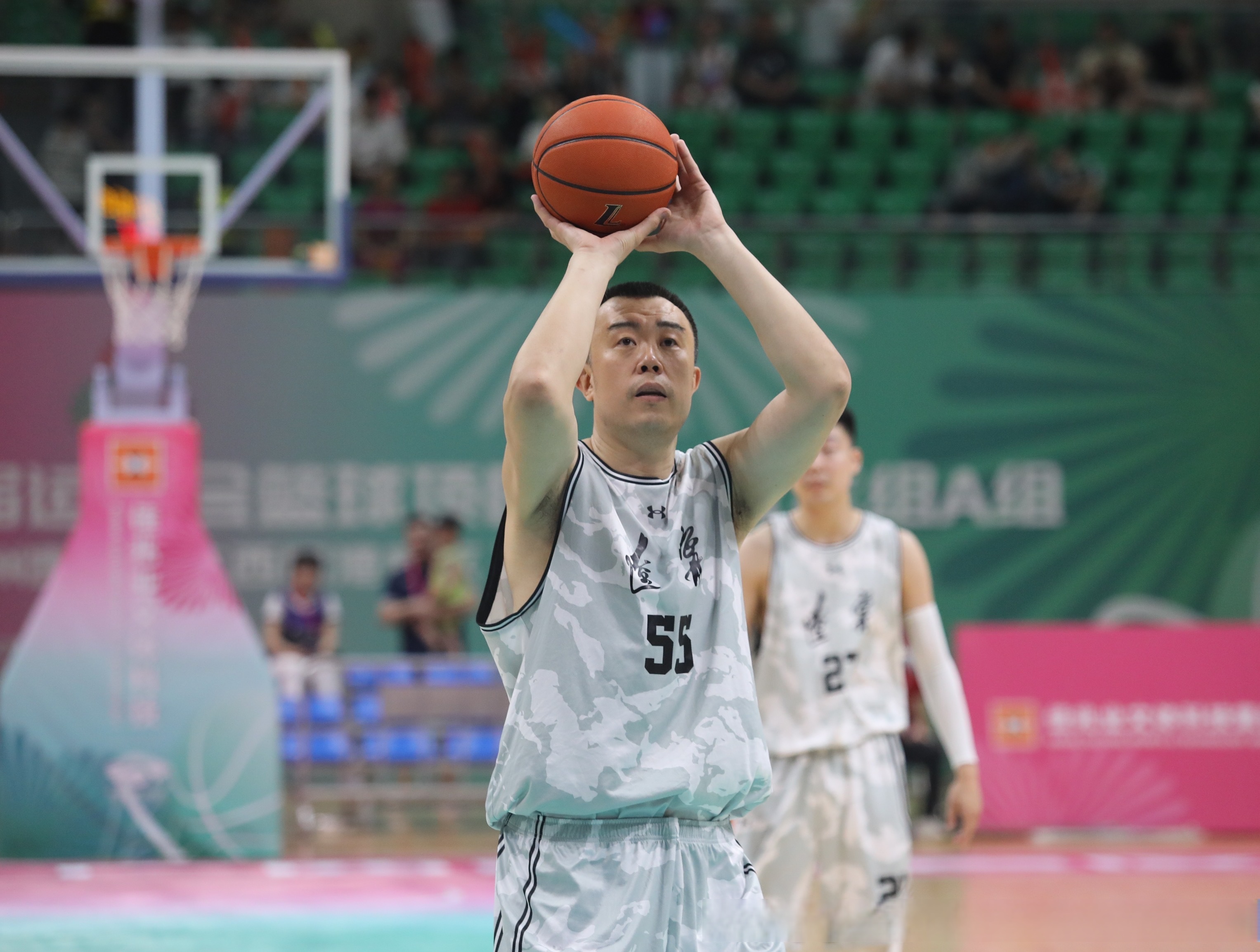 开云官方app入口-包含海南男篮在比赛中展现出色发挥，赢得比赛的词条