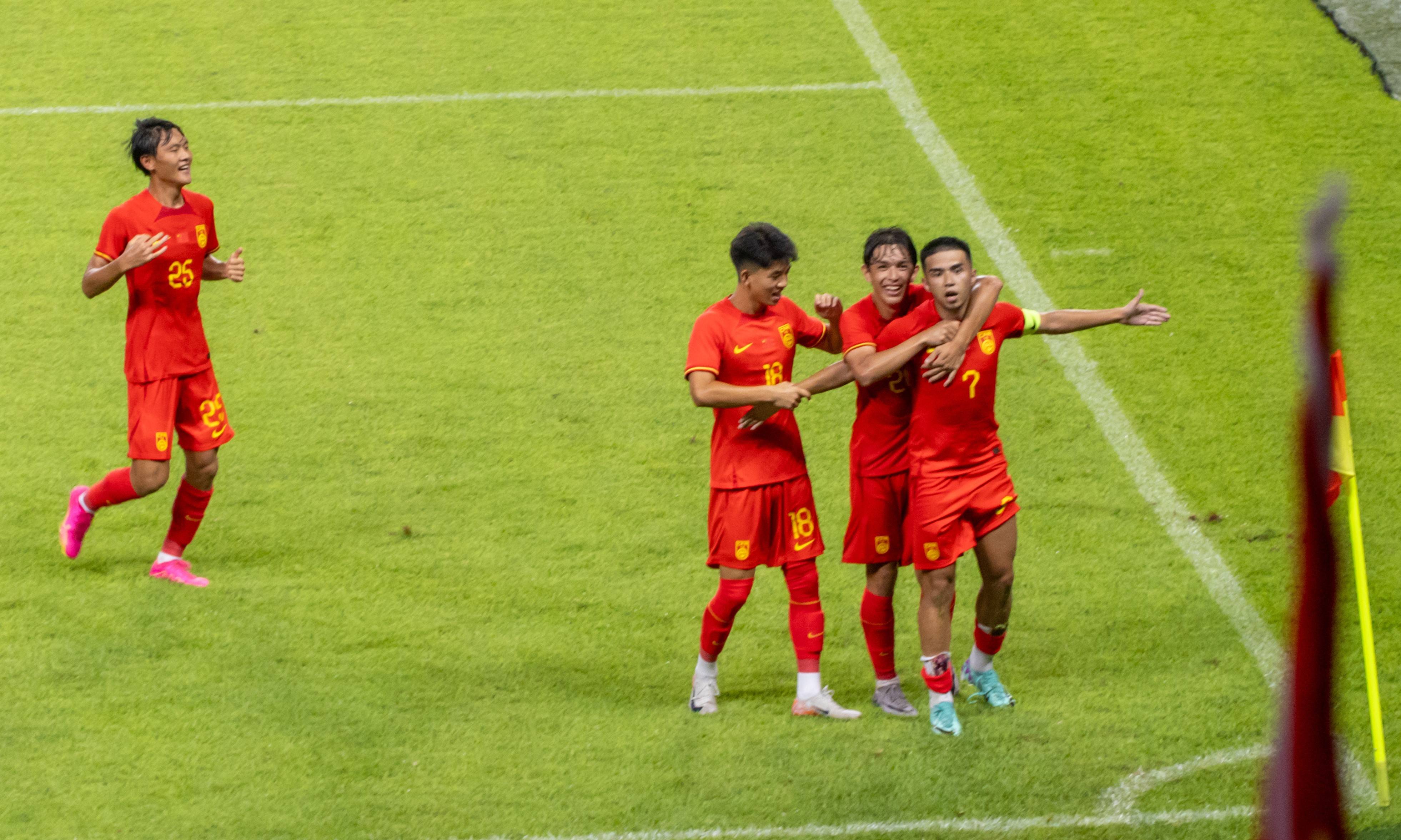 包含劲敌对阵，国内足球赛事赛出绝技的词条