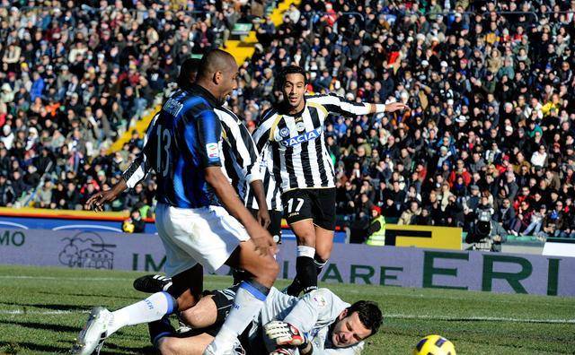 包含锋线进攻乏力,乌迪内斯反复徘徊在降级区的词条 包含锋线进攻乏力,乌迪内斯反复徘徊在降级区的词条