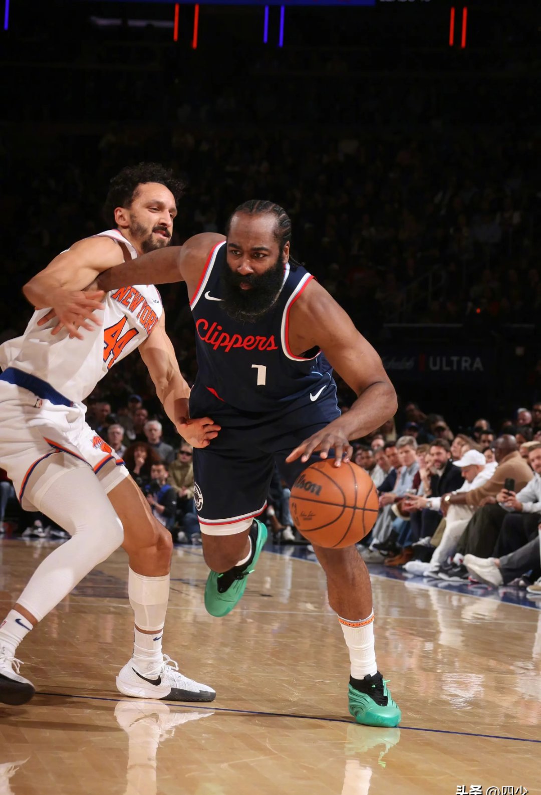 猛龙轻取快船，恩比德完成帽子戏法