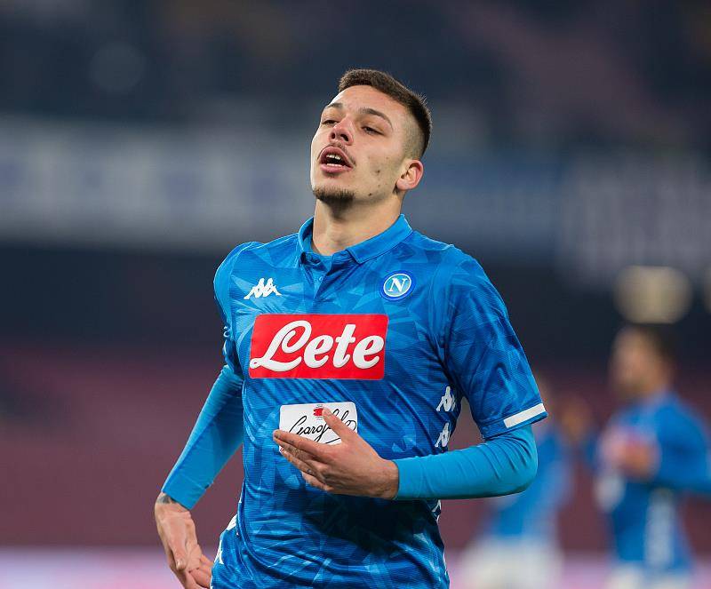 关于萨索洛主场获胜，攀升积分榜的信息