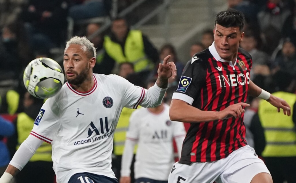 关于塞维利亚翻盘希腊，迪马利亚统治全场的信息