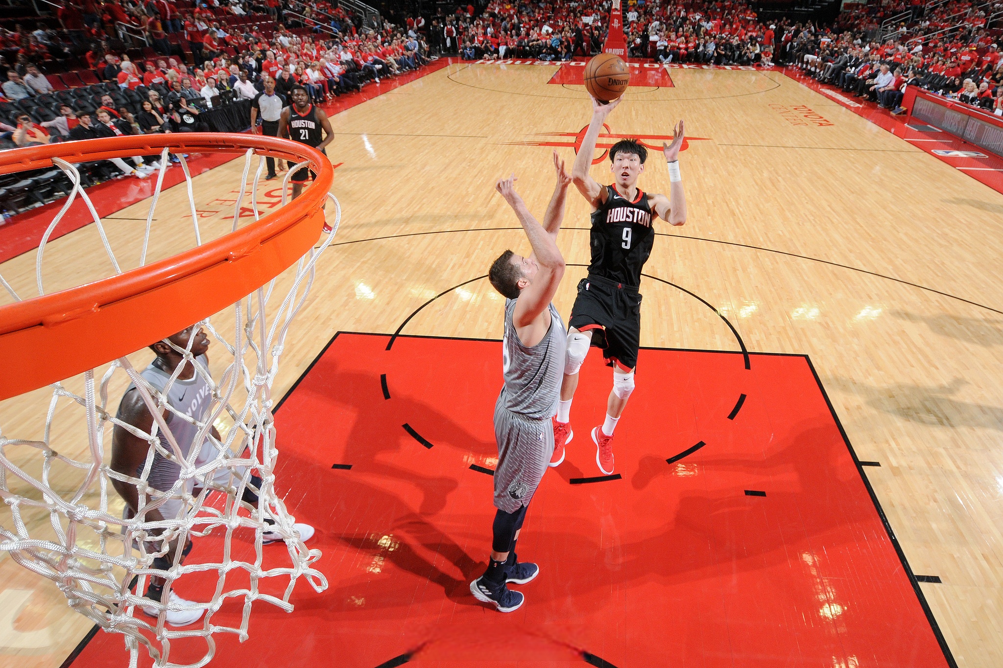 吉林队鏖战四川队，周琦带队取胜的简单介绍