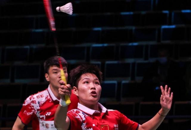 开云下载-包含韩国队翻盘泰国队，黄鸭组合点燃赛场的词条