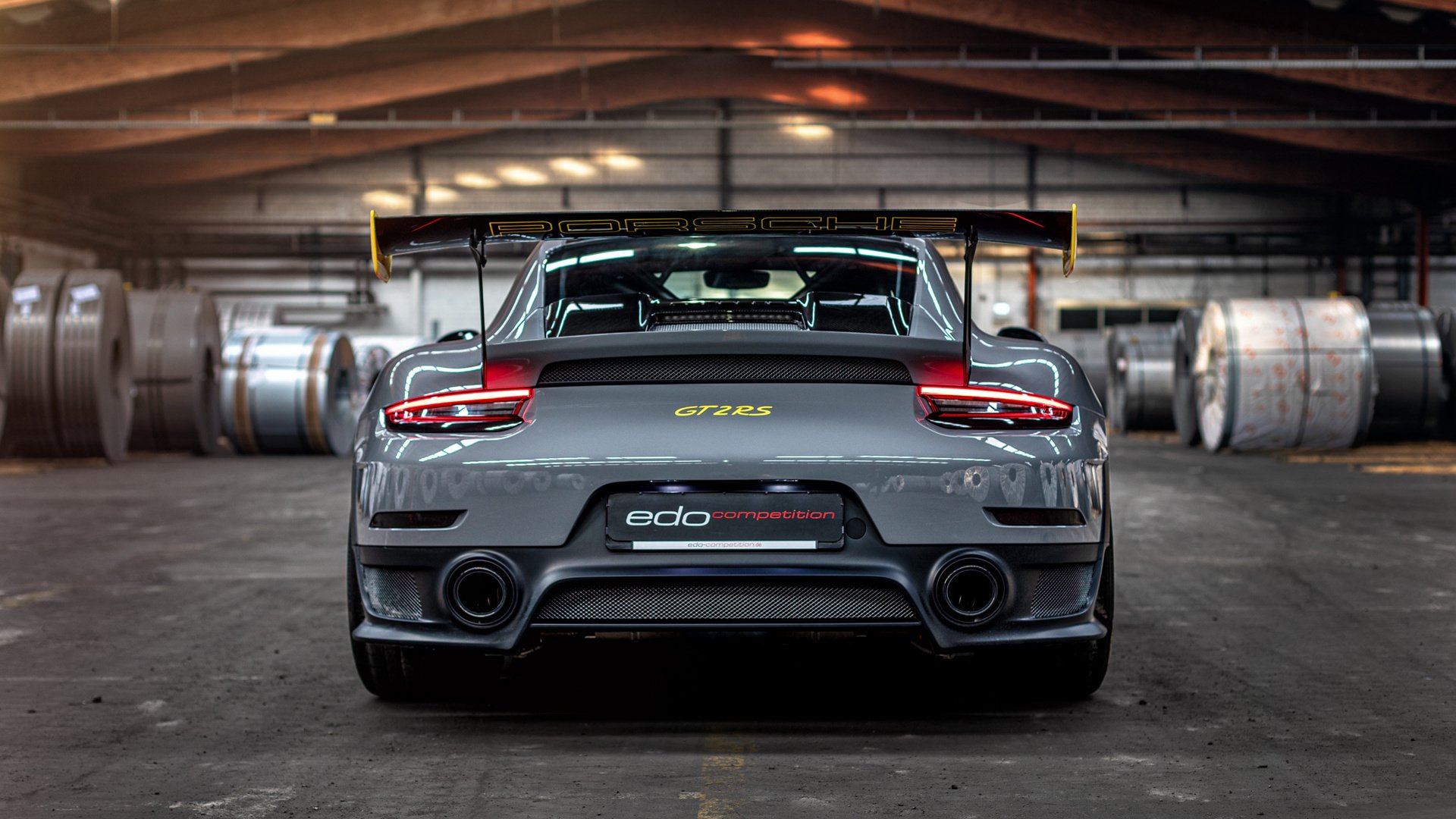 开云体育平台APP-赛道与球场的终极对决，F1年度争冠焦点战与湖人踏平勇士的双重奏