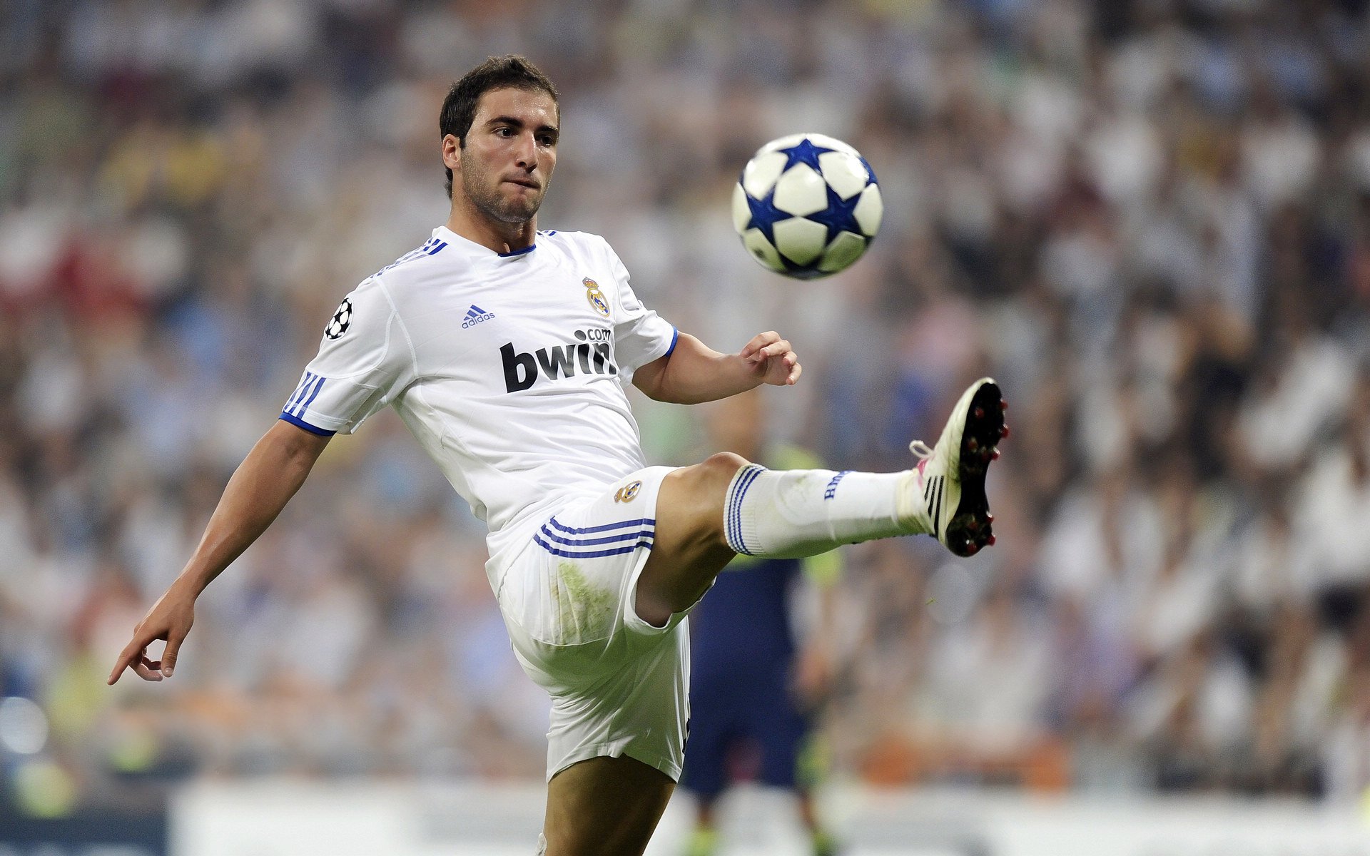 开云体育app-铁血与新生，德里赫特证明价值，乌克兰力量重塑皇马格局